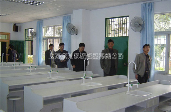 普通化学实验室设备