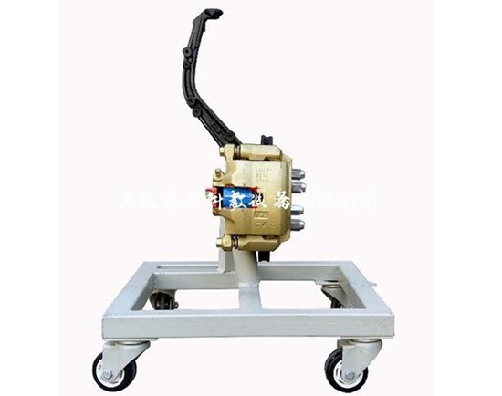 汽车浮动钳盘式制动器解剖模型QY-QCSW55